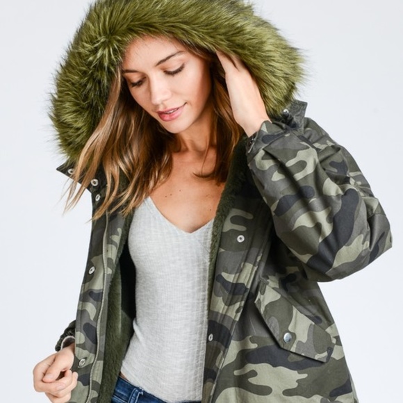 Love Tree Jackets & Blazers - ⭐️ Comfy CAMO PARKA JACKET WITH FAUX FUR HOODIE
